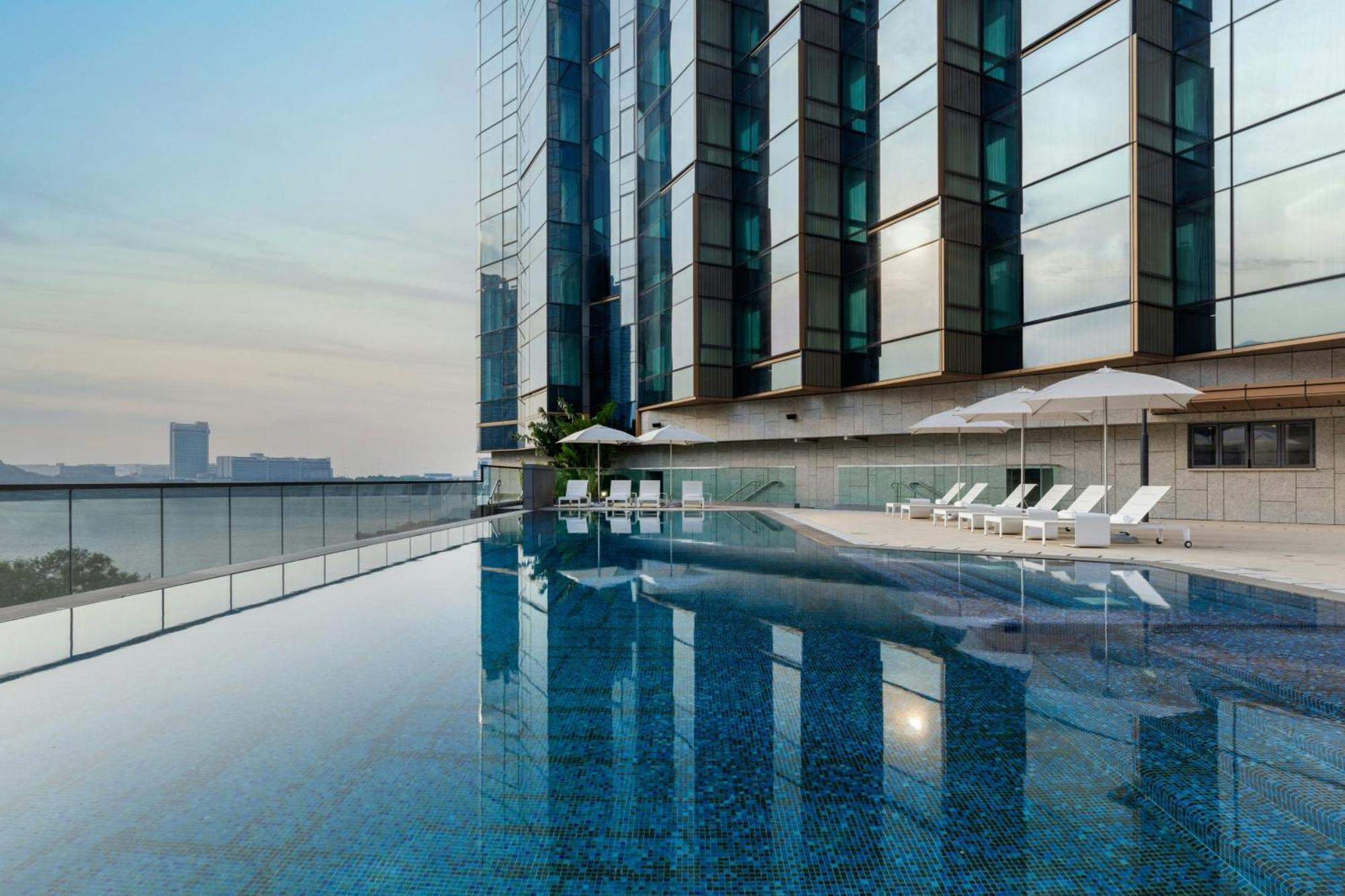 โฟร์ พอยต์ส บาย เชอราตัน ฮ่องกง, ตุงชุง Hotel ภายนอก รูปภาพ